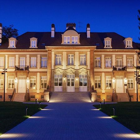 Chateau Hochberg, Hotel & Restaurant Wingen-sur-Moder ภายนอก รูปภาพ